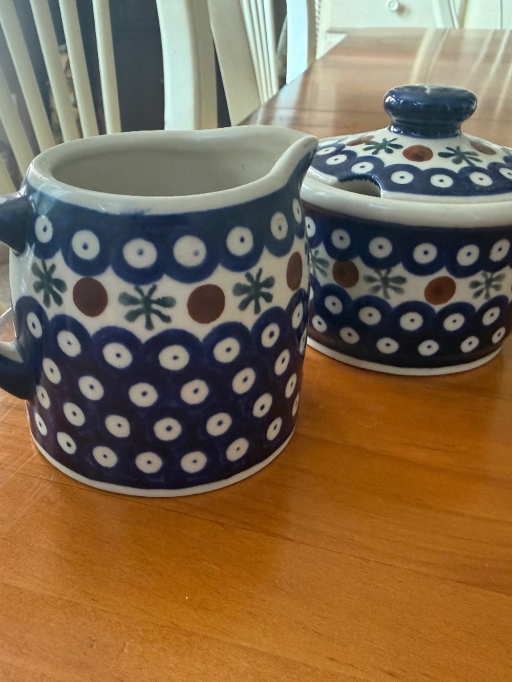 Polish Pottery Creamer and Lidded Sugar Bowl: Peacock Eyes Pattern